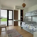 Ardmores Contemporary House * Sluggera