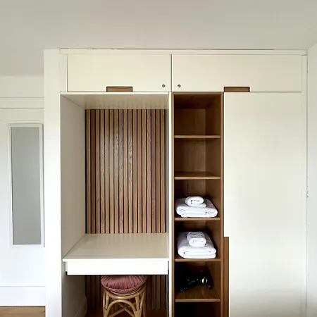 Apartment Ardmores Contemporary House