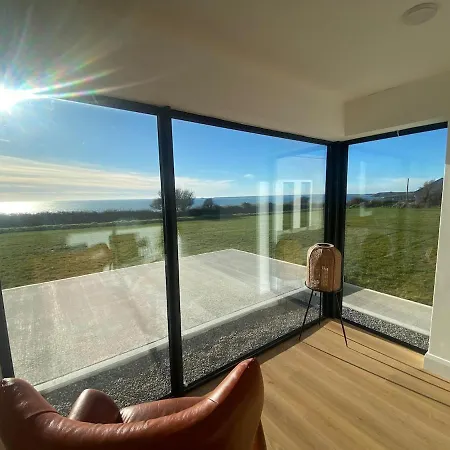 Apartment Ardmores Contemporary House Sluggera